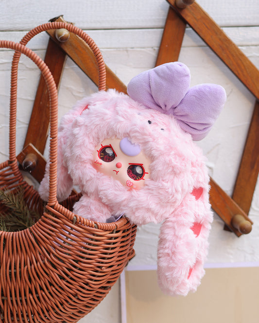 🪞 Baby Three – Sihirli Ayna Peluş Şans Çantası Figürü