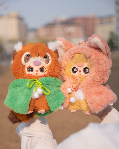 🦸‍♀️ Baby Three – Kahramanın Ben Değilim Peluş Sürpriz Kutu Figürü